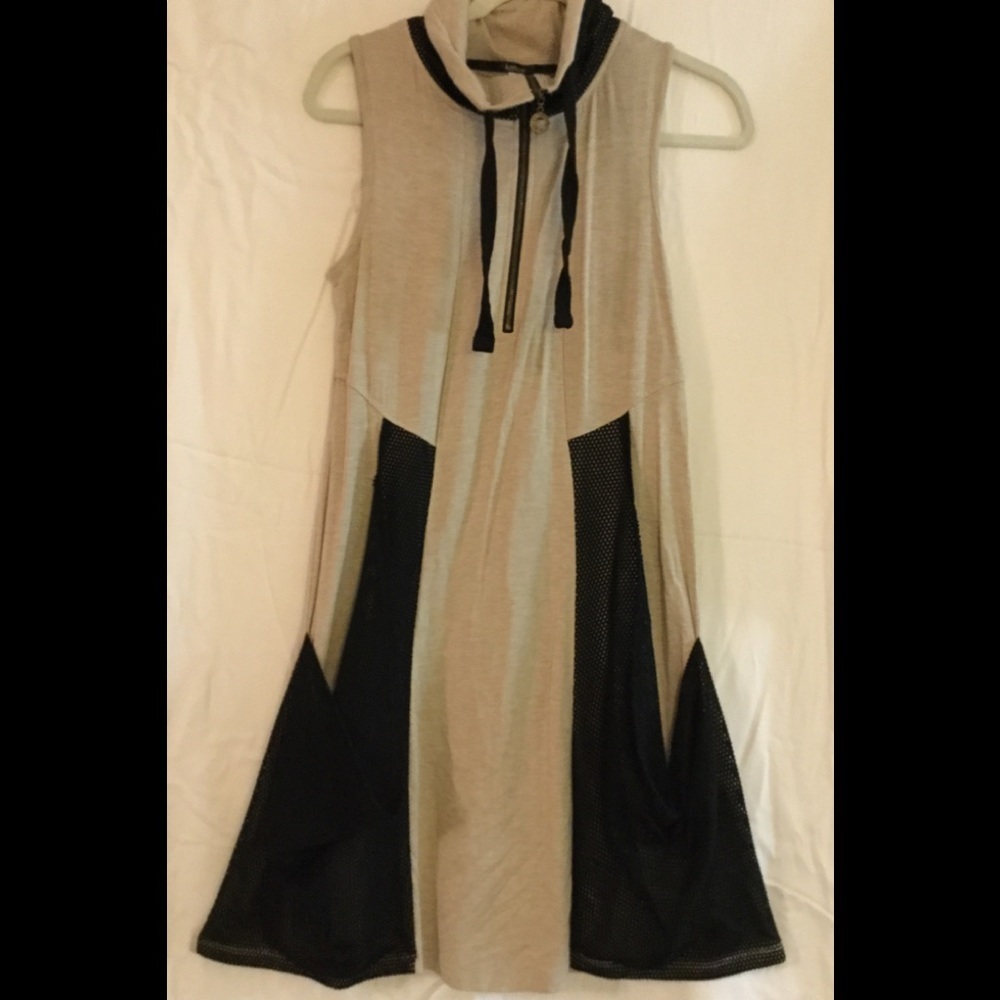 Kensie/women’s Beige and black dress size S